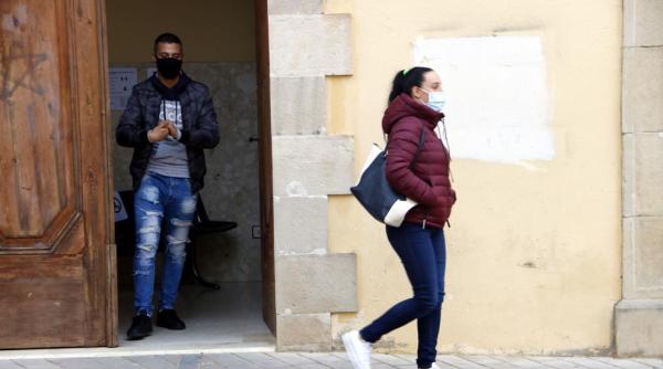 Spania. Bebeluș român de doar 1 lună, mort. Mama, inițial acuzată de abuz, acum este judecată pentru omor