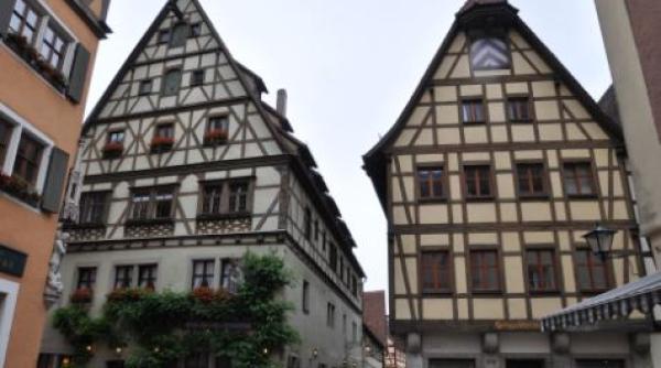 Germania. Merkel se opune deschiderii hotelurilor de Crăciun 