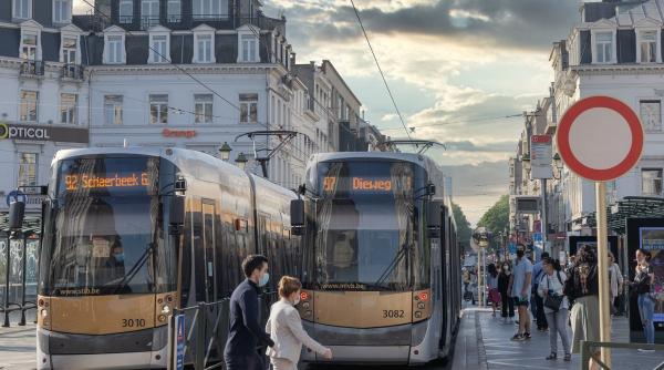 Societatea de Transport din Bruxelles a transmis muzică românească toată ziua