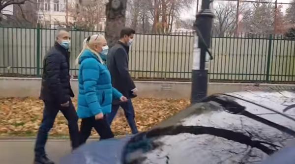 Fii lui Adrian Năstase, asaltați de protestatarul Ceaușescu: „Vor să vină în politică!“