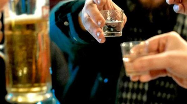 Scandal lângă o secție de vot. S-ar fi dat băuturi alcoolice pentru voturi