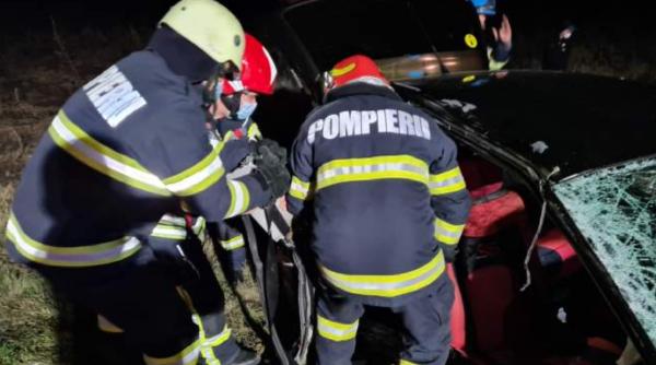 Un tânăr român de 23 ani a murit în urma unui grav accident: Trei persoane încarcerate, printre care un copil