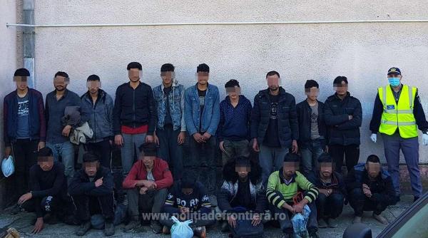 România, ASALTATĂ de migranți în drum spre Europa: Alți 20 de migranți din patru state, prinși la granița cu Ungaria