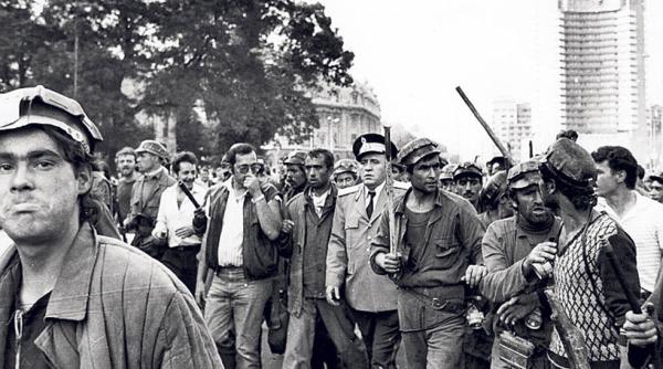 Lovitură pentru victimele „Mineriadei“: Dosarul se întoarce la procurorii militari