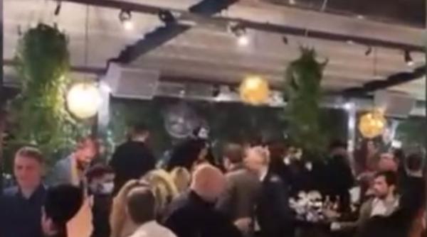 Amendă uriașă pentru un club de lux din capitală. Zeci de români s-au distrat, ignorând restricțiile impuse de pandemie