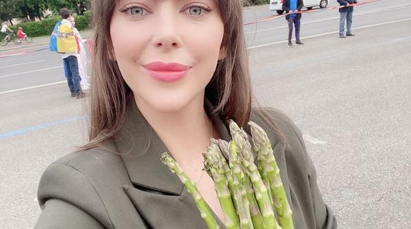 De ce nu s-a înscris Oana Lovin în AUR? A fost la proteste unde era și Șoșoacă