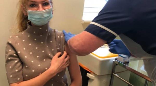 Mesajul unui medic român, care s-a vaccinat anti-Covid în Marea Britanie: "Sper să vă conving că merită și să contrazic zvonurile mincinoase"