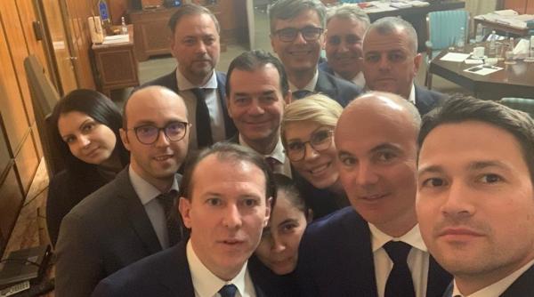 Decizie CRUCIALĂ în PNL: Cele două propuneri de premier cu care merg oficial la Iohannis. ULTIMA ORĂ