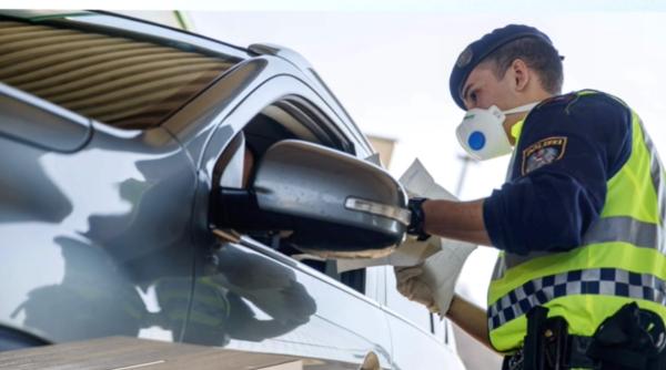 Moldovean cercetat penal pentru deţinerea unui permis de conducere fals. Reținut la frontiera României