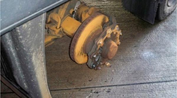 Germania. Șofer român de TIR, prins circulând fără o roată, A încasat o AMENDĂ uriașă