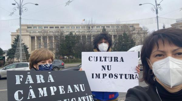Tudor Chirilă, Carmen Uscatu și Oana Gheorghiu, protest în Piața Victoriei: „Crăciun Jefuit”