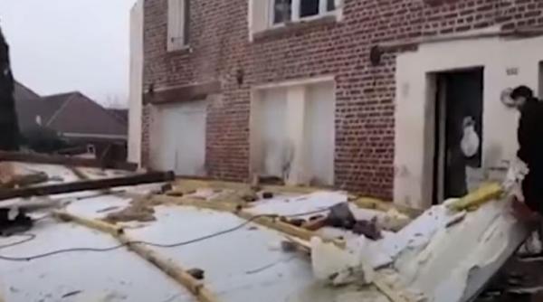 Franța și Marea Britanie, afectate de furtuna Bella. Mai multe zboruri au fost amânate  