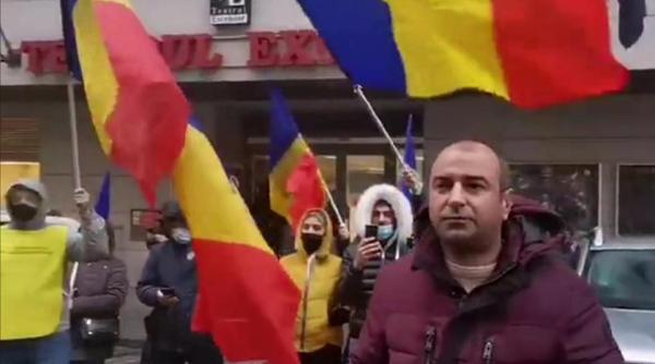 Silvestru Şoşoacă, soţul senatoarei AUR, declaraţii halucinante despre vaccin: "Un ser modificator genetic. Soroş mai vine şi dă ordine"