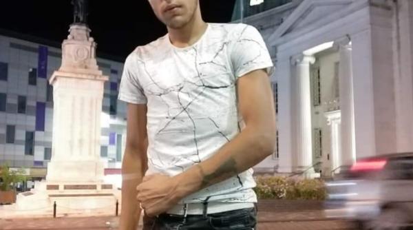 Gabriel a dispărut fără urmă în Luton, Anglia. Familia, apel DISPERAT pe Facebook: "Vă rog fumos"