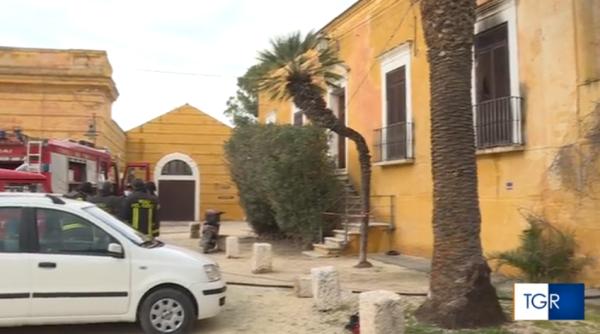 Italia. RĂSTURNARE de situație în cazul românului care și-a incendiat casa și a fost găsit mort. Poliția NU exclude varianta unei crime