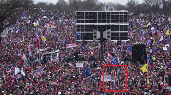 Protestatari ROMÂNI, prezenți în infernul de la Capitoliu. Manifestațiile au scăpat de sub control la Washington. Foto