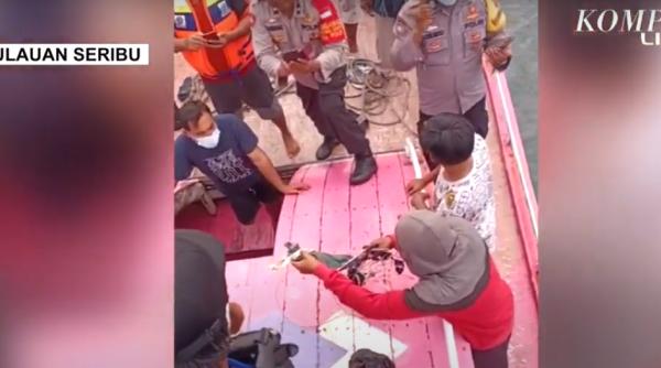 IPOTEZĂ-ŞOC: Avionul din Indonezia ar fi fost prăbuşit intenţionat. Mîndruţă: "A fost pus cu botul în pământ"