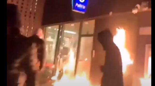 Belgia. Proteste violente la Bruxelles. O secţie de poliţie a fost incendiată - VIDEO
