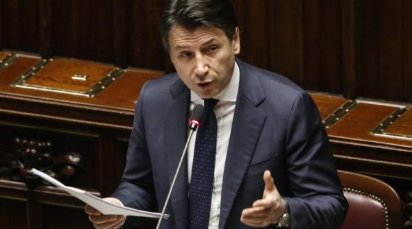 Italia. Premierul Conte, chemat în parlament să dea explicaţii. Guvernul de la Roma, la un pas de cădere