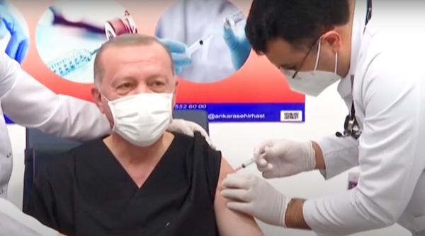 Turcia. Preşedintele Erdogan, vaccinat anti-COVID-19: "Unii fac publicitate negativă în jurul vaccinării, dar sper că bunul simţ va prevala"
