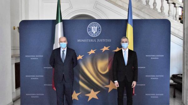 Românii din inchisorile italiene, în atenţia autorităţilor. Întâlnire între ministrul Justiţiei şi ambasadorul Marco Giungi