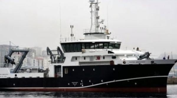 Final fericit. Marinarul român, răpit, anul trecut, de pe o nava atacată de pirați, a ajuns acasă