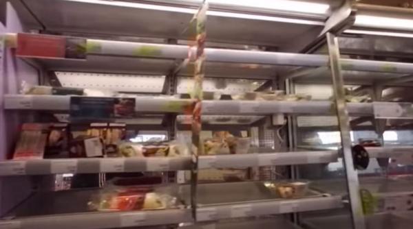 Marea Britanie: „Apocalipsa” Brexit, în supermarketuri: rafturi goale în raioanele de fructe și legume