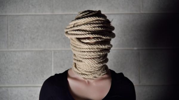 Franța. Stomatologi români, acuzați de sclavie: Maria mânca pâine uscată după ce muncea 20 ore pe zi