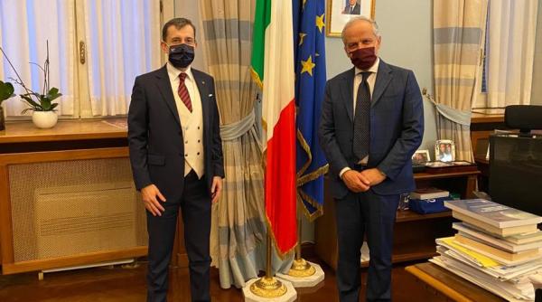 Românii din Italia, subiect de discuție dintre ambasadorul George Bologan și prefectul Romei, Matteo Piantedosi 