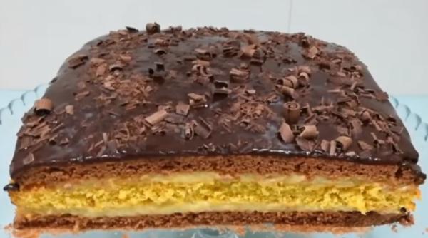 Prăjitura Televizor sau Budapesta: Deliciul curios moștenit din generație în generație