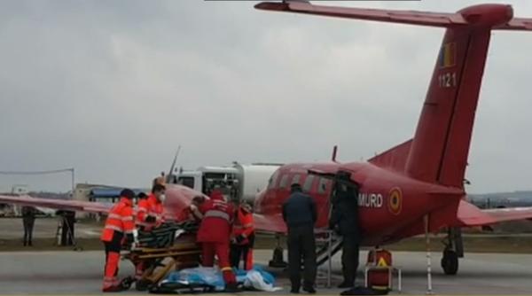 Românul cu arsuri grave pe 70% din corp, întors de urgență la spital după ce avionul s-a defectat în drum spre Belgia