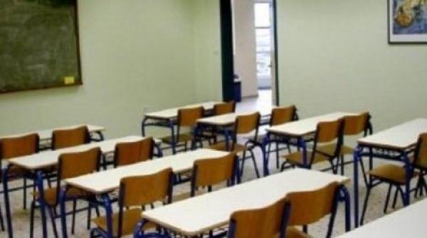 Grecia. Redeschiderea liceelor, amânată, după o creştere a cazurilor COVID-19