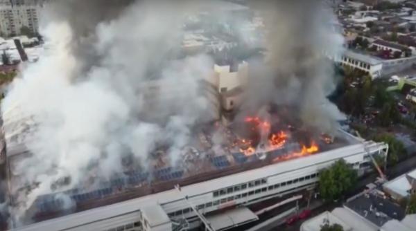 VIDEO. Un mare spital din străinătate a luat foc. 350 de oameni au fost evacuaţi, dintre care şi pacienţi infectaţi cu COVID-19