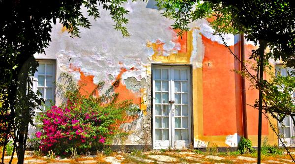 Italia. Un alt orăşel vinde case la 1 euro şi locuinţe la cheie la preţuri mici