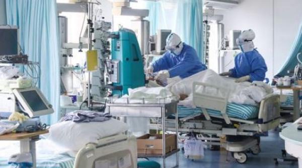 Grecia înregistrează primul caz de infectare cu tulpina sud-africană a coronavirusului