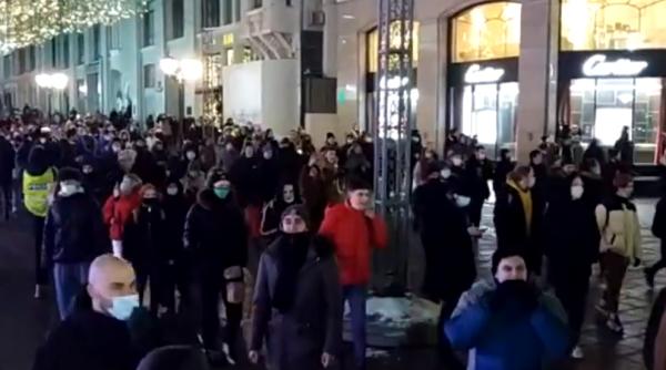 Alexei Navalnîi, condamnat la închisoare. Protestatarii au ieșit în stradă și scandează „Rusia fără Putin!” (VIDEO)