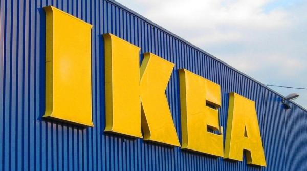 Franța. Centre comerciale și magazine mari, închise de autorități de frica noii tulpini Covid 