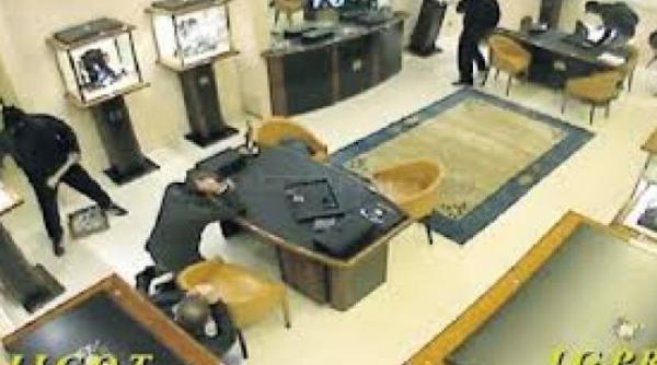 Jaf de 1 milion de euro la Paris: „Student“ al grupării interlope Academia Infractorilor Români, prins după mai mult de 7 ani