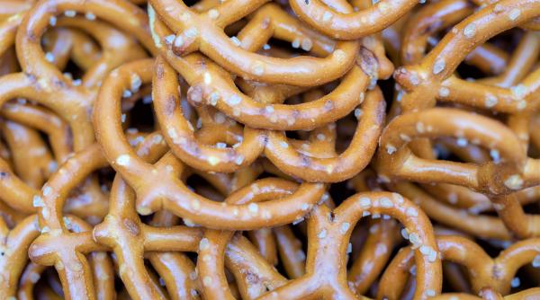 Covrigi de Buzău - rețeta tradițională. Îi poți face foarte ușor acasă