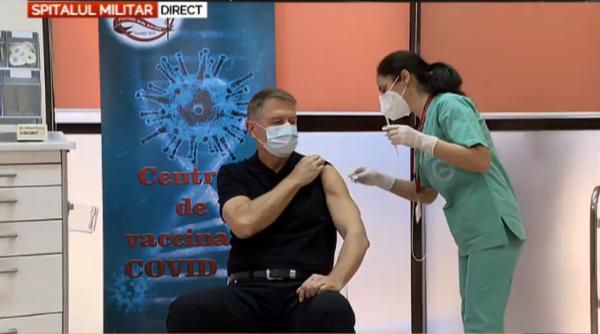 Iohannis s-a vaccinat cu a doua doză de ser anti-COVID-19. Administrația Prezidențială: „Se simte foarte bine”
