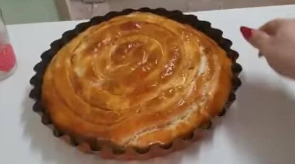 Prăjitura Învârtită, cu nucă: Secretul bunicii pentru desertul autentic românesc