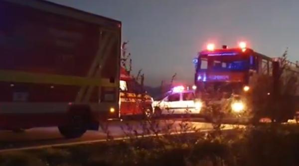 Microbuz cu români, implicat într-un accident. Mai multe victime