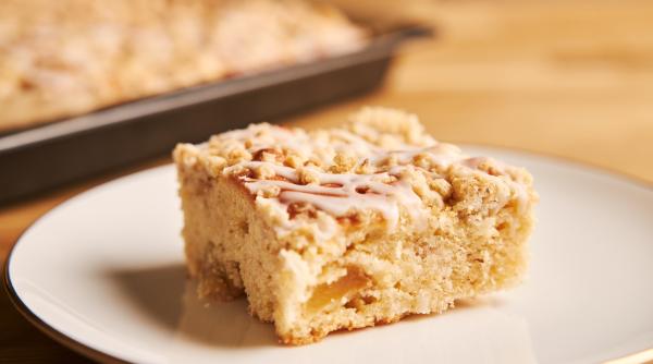 Plăcintă cu mere, rețeta 10 linguri: Simplu de făcut și foarte delicioasă