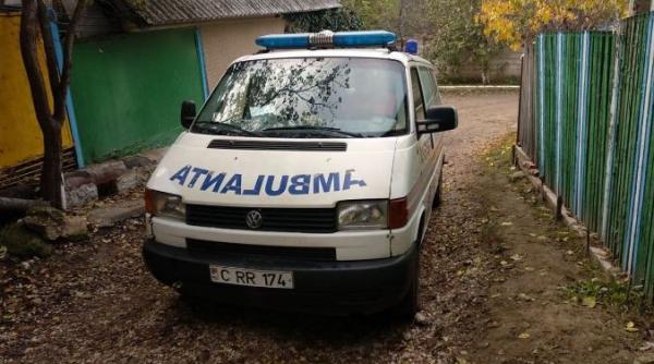 Tragedie într-o familie: Un copil a decedat, iar altul este în stare gravă după ce au leșinat în timp ce făceau baie