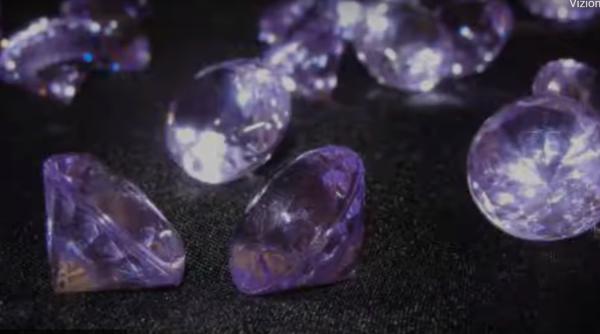 ROMÂNI, implicați în furtul unui DIAMANT de 15 milioane de Euro în Spania: Clanul „Diamantul purpuriu“, lovitură de teatru și în Franța