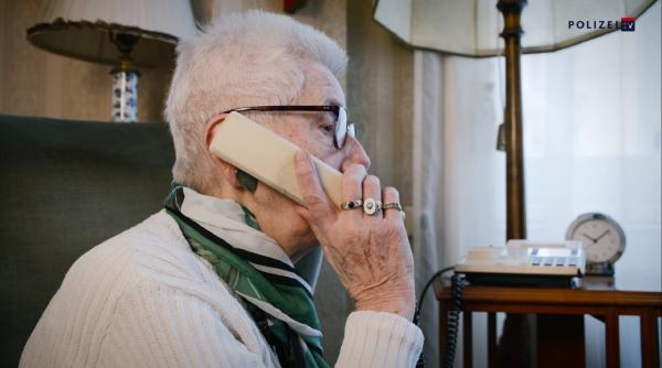 Austria. Escrocheria cu „banda de români” face ravagii: Un fals poliţist sperie lumea și promite să le protejeze bunurile