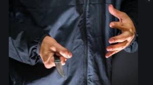 Italia. Adolescent român de 16 ani, înjunghiat de 17 ori în spate de un coleg pentru „a-și spăla onoarea“: Autorul, în libertate