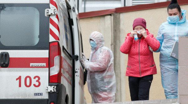 Concluzia unui medic celebru: Simptomele de Covid-19 pot rămâne până la 9 luni de la infectare