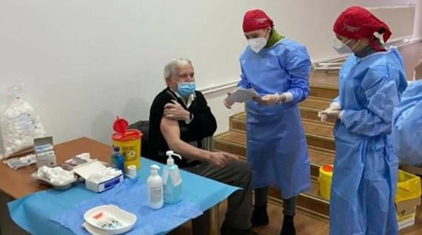 Românii care s-au vaccinat cu prima doza în afara României pot face rapelul în țară 