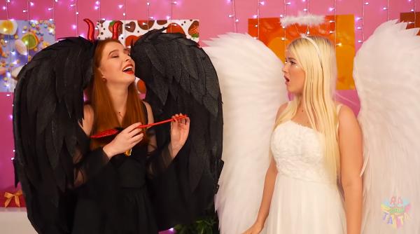 Horoscopul femeilor. Secretul personalității româncelor în funcție de zodie și cele 4 elemente din astrologie: De la îngeri la demoni